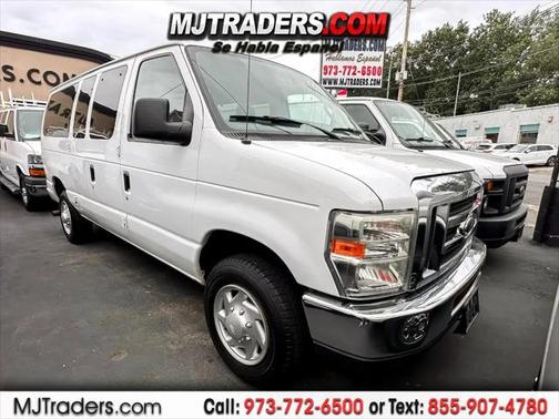 2009 Ford E350 Super Duty XL Wagon