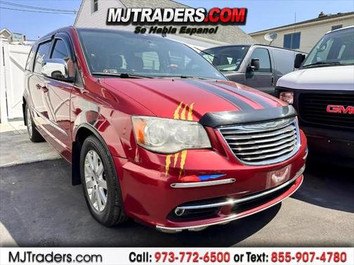 2012 Chrysler Town & Country Touring-L