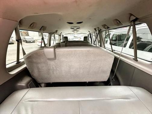 2012 Ford E350 Super Duty XLT