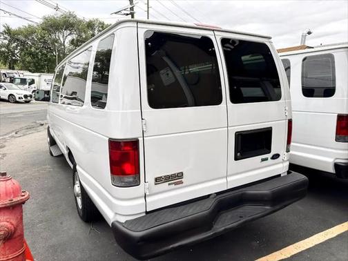 2012 Ford E350 Super Duty XLT