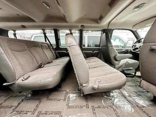 2007 Chevrolet Express 3500 LS Extended Wagon