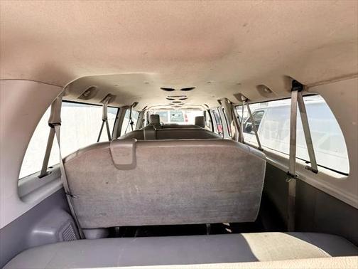 2010 Ford E350 Super Duty XL