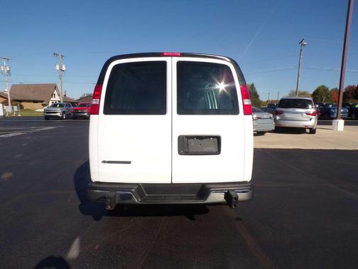 2024 Chevrolet Express 2500 RWD 2500 Regular Wheelbase WT