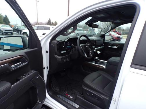 Summit White 2026 Chevrolet Silverado 1500 LT Trail Boss