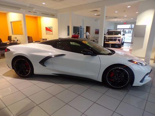 2021 Chevrolet Corvette Stingray w/2LT