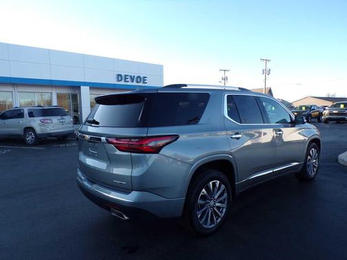 2023 Chevrolet Traverse Premier