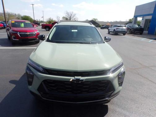 Cacti Green 2026 Chevrolet Trax FWD ACTIV