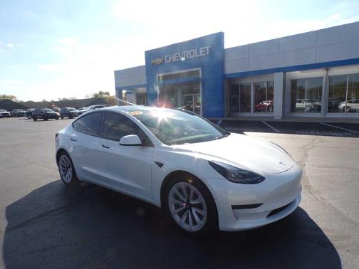 2022 Tesla Model 3 Long Range