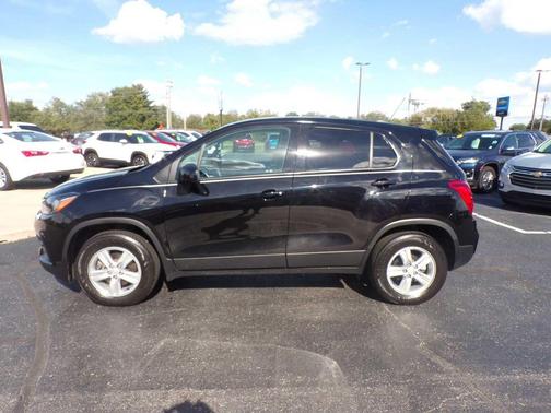 2022 Chevrolet Trax LS