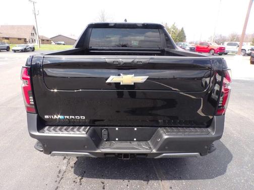 2025 Chevrolet Silverado EV LT