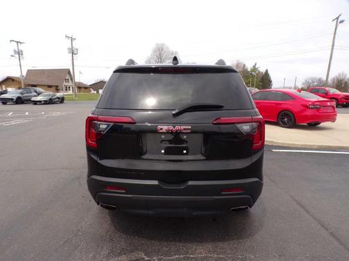 2022 GMC Acadia SLE