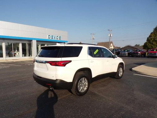 2022 Chevrolet Traverse LT Cloth
