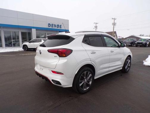 White Frost Tricoat 2020 Buick Encore GX Essence