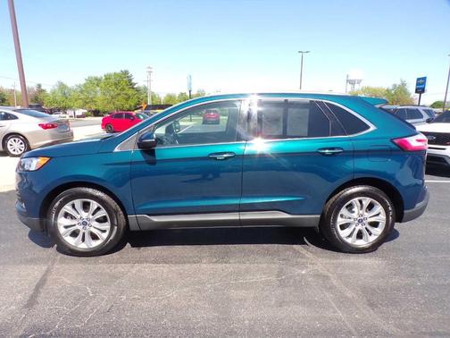 2020 Ford Edge Titanium