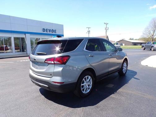Sterling Gray Metallic 2024 Chevrolet Equinox 1LT