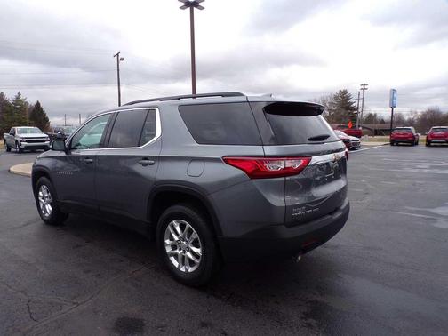 2021 Chevrolet Traverse LT Cloth