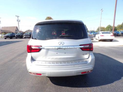 2018 INFINITI QX80 Base