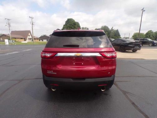 Red 2019 Chevrolet Traverse LT Cloth