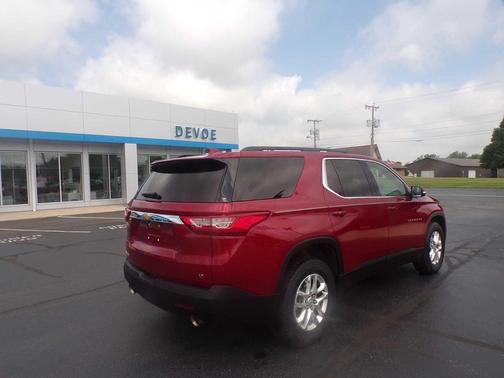 Red 2019 Chevrolet Traverse LT Cloth