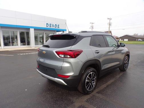 Sterling Gray Metallic 2024 Chevrolet Trailblazer LT