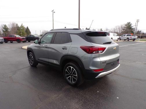Sterling Gray Metallic 2024 Chevrolet Trailblazer LT