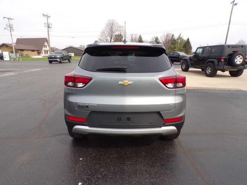 Sterling Gray Metallic 2024 Chevrolet Trailblazer LT