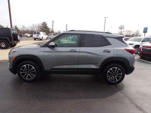 Sterling Gray Metallic 2024 Chevrolet Trailblazer LT