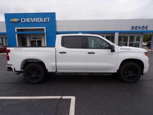 Summit White 2024 Chevrolet Silverado 1500 Custom