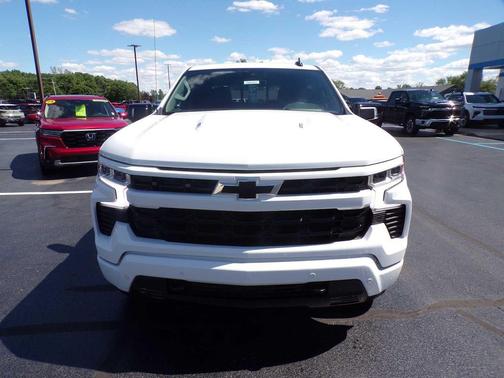 Summit White 2026 Chevrolet Silverado 1500 RST
