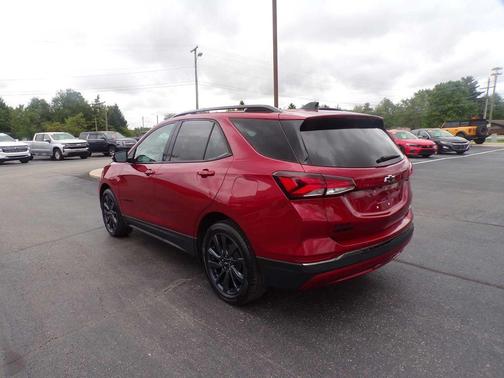 2022 Chevrolet Equinox FWD RS