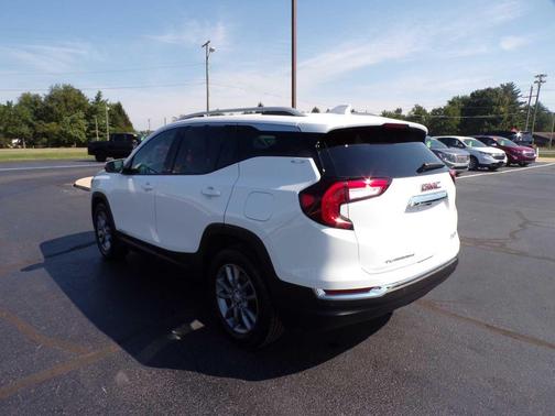 Summit White 2024 GMC Terrain SLT
