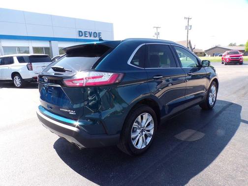 2020 Ford Edge Titanium