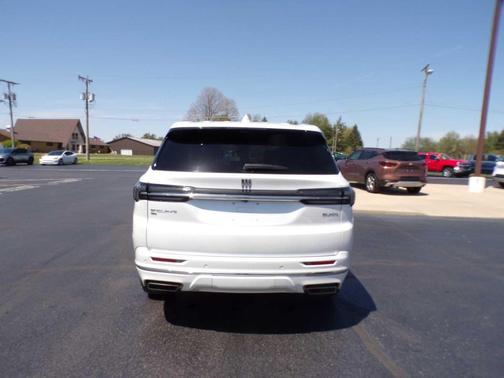 White Frost Tricoat 2025 Buick Enclave Avenir FWD