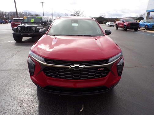 Apex Red 2026 Chevrolet Trax FWD 2RS