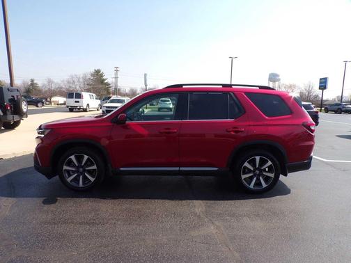 Radiant Red Metallic II 2024 Honda Pilot Touring 8-Passenger