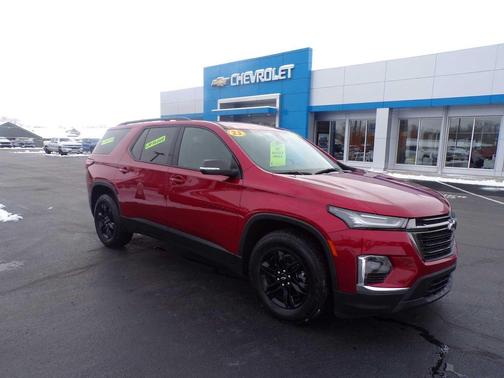 2023 Chevrolet Traverse LT Leather
