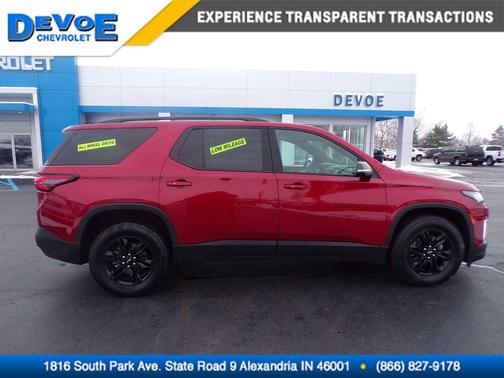 2023 Chevrolet Traverse LT Leather