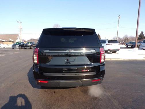 2022 Chevrolet Suburban RST