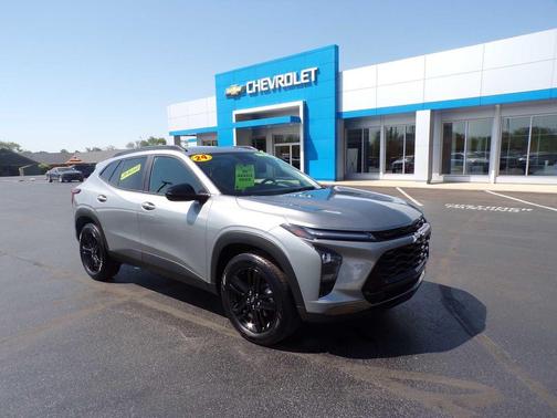 Sterling Gray Metallic 2024 Chevrolet Trax FWD ACTIV