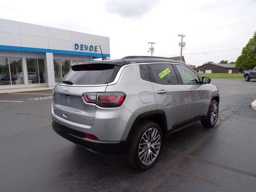 Billet Silver Metallic Clearcoat 2023 Jeep Compass Limited