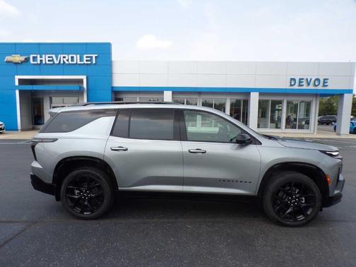 2025 Chevrolet Traverse RS