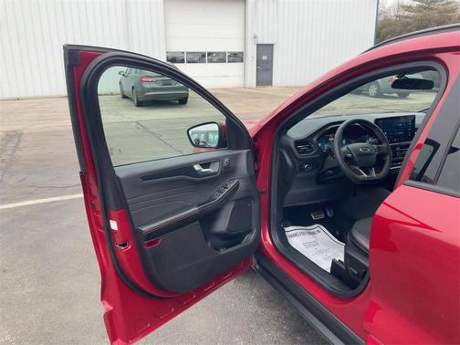 2023 Ford Escape ST-Line Select