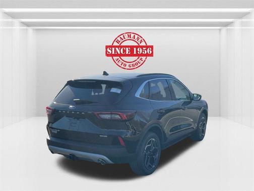 2026 Ford Escape Platinum