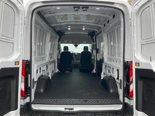 2024 Ford Transit-250 148 WB Medium Roof Cargo