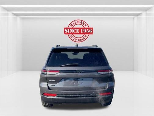 2022 Jeep Grand Cherokee Laredo