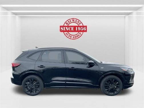 2023 Ford Escape ST-Line Elite