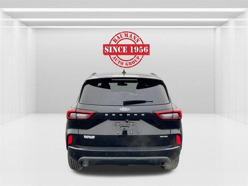 2023 Ford Escape ST-Line Elite