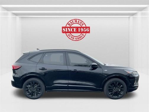 2023 Ford Escape ST-Line Elite