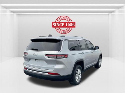 2023 Jeep Grand Cherokee L Laredo