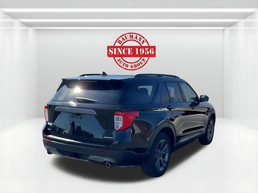 Agate Black Metallic 2023 Ford Explorer XLT